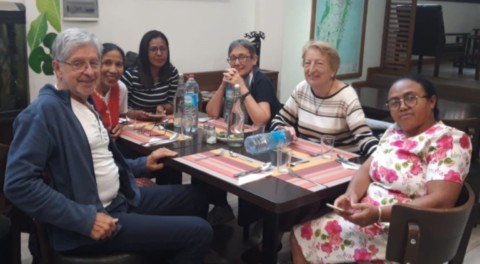 Dominique, Fanja, Jenny, Françoise, Hélène et Antoinette